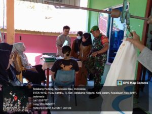 Turunkan Angka Stunting, Babinsa Tanjung Sari Rutin Himbau Massyarakat Dor To Dor