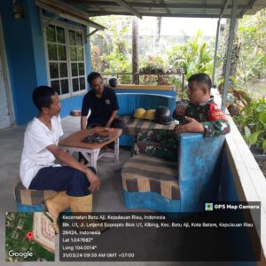 Cegah Karhutla, Babinsa Kibing Himbau Warga Binaan untuk Tidak Membakar Sampah di Kebunnya