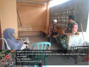 Jalin Hubungan Silaturahmi, Babinsa Bukit Tempayan Rutin Lakukan Komsos dengan Warga Binaan
