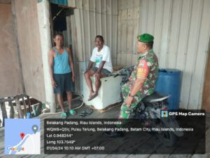 Babinsa Koramil  05 Belakang Padang Gelar Komsos di Wilayah Kecamatan Belakang Padang