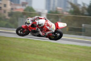 Manfaatkan Kekuatan CBR250RR, Pebalap Astra Honda Kibarkan Merah Putih di ARRC China