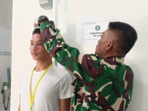 Rumkital Dr. Midiyanto Suratani Laksanakan Tes Rikkes Tahap  Pertama  BagiI Catar Akademi TNI TA. 2024 Panselinda Tanjungpinang