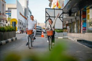Olahraga Sore Keliling Harbour Bay dengan Sepeda Santai di Yello Hotel Harbour Bay Batam