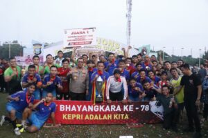 Polresta Barelang FC Juara 1 Sepak Bola Kapolda Kepri Cup 2024