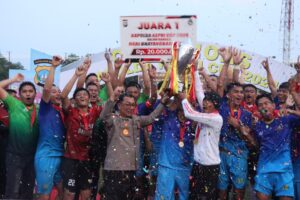 Irjen Pol Yan Fitri Tutup Turnamen  Sepak Bola  Kapolda Kepri Cup 2024