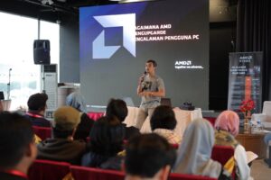 Laptop Bertenaga AMD Ryzen™ 7000 Series AMD Ryzen™ 8000 Series Processors Terbaru