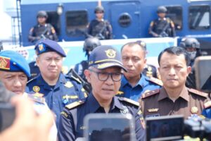 Sinergi Operasi Dirjend Perhubungan Laut, Kejaksaan Republik Indonesia dan Dirjend Bea Cukai dengan Sandi Operasi Trident