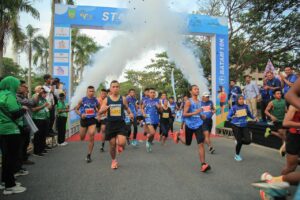 Ahmad Duraini dan Yurnita Juara Batam 10 K
