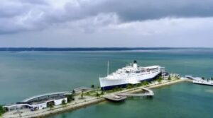 Nikmati Kemewahan Bermalam di Doulos Phos The Ship Hotel Lagoi sembari Pemandangan Pantai Bintan