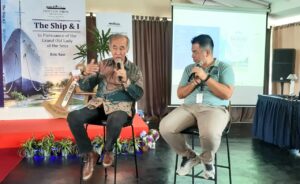 Mr. Eric Saw Luncurkan Buku The Ship And I di HUT Ke 110 Kapal Doulos Phos