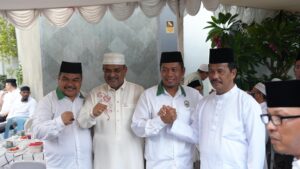 Jemaah Masjid Agung Al Hikmah Tanjungpinang Doakan Perjuangan Rudi – Rafiq