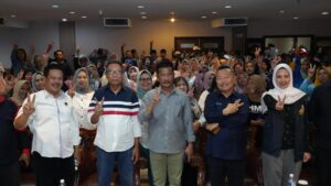 Salam Dua Jari, Masyarakat Tanjungpinang Komitmen Menangkan H. Muhammad Rudi di Pilgub Kepri