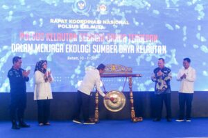 Plt Gubernur Marlin : Jaga dan Lestarikan Laut Demi Peningkatan Ekonomi dan Kesejahteraan Masyarakat