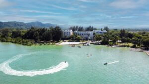 HARRIS Waterfront Batam Tawarkan Staycation Seru dengan Harga Spesial untuk Keluarga