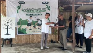 Jaga Ekosistem Hutan Mangrove, PT. Sanipak dan PT. Tamarin tanam 6.000 bibit pohon Mangrove