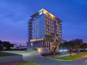 Rayakan Kebersamaan Malam Tahun Baru China di Hotel Santika Batam