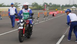 Ini 3 Langkah Pengereman Optimal Aman Berkendara Ala Safety Riding Instructor PT CDN