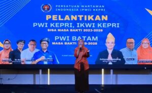PWI Batam Menginisiasi Pembacaan Gurindam 12 di Setiap Acara Formal, Ramom Damora: ini Langkah Brilian