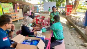 Dalam Rangka Hari Bhayangkara ke-79 , Polresta Barelang Adakan Cek Kesehatan bagi Pengemudi Ojek Online
