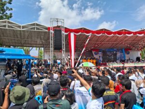 BNN RI Musnahkan 2 Ton Sabu Hasil Tangkapan, Ribuan Warga Batam Turut Menyaksikan