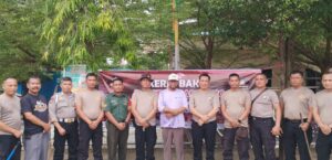 Polsek Sekupang Gelar Kerja Bakti di Masjid Al Hikmah Sambut Hari Bhayangkara ke-79