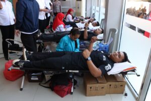 Polresta Barelang Gelar Donor Darah Sambut Hari Bhayangkara ke-79