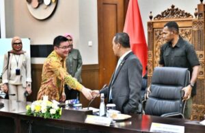 Menteri ESDM Dukung Permintaan Harga Gas Ekonomis untuk PLN Batam, Bahas Keberlanjutan Pasokan Listrik