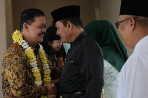 Disambut Tepuk Tepung Tawar dan Silat Melayu! Momen Mengharukan Saat Gubernur Ansar Sambut Kajati Baru di Tanjungpinang!