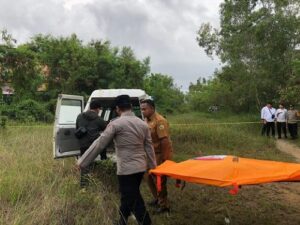 Heboh! Warga Karimun Tangkap Pelaku Pembunuhan Wanita di Pinggir Jalan, Ini Identitasnya