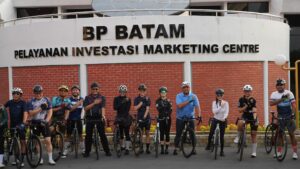 Kepala dan Wakil Kepala BP Batam Gowes Santai Bersama Polda Kepri Perkuat Sinergi dan Budaya Hidup Sehat