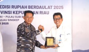 TNI AL Dukung Ekspedisi Rupiah Berdaulat 2025, KRI Hasan Basri-382 Resmi Diberangkatkan dari Batam