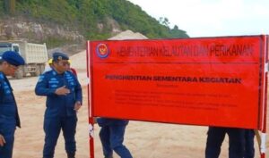 KKP Hentikan Tambang Pasir Ilegal di Karimun, Pulau Citlim Terancam Rusak Akibat Lumpur Tutupi Terumbu Karang!