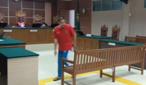 Miris! Kurir Dihukum 2,5 Tahun, Bos Penyelundupan iPhone Cuma 1,5 Tahun: Ada Apa di PN Batam?