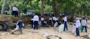 TNI AL Lantamal IV Batam Gelar Aksi Bersih Pantai, Wujud Komitmen Jaga Kelestarian Lingkungan