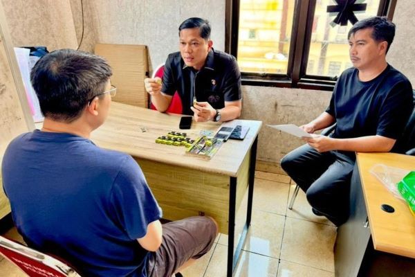 Geger di Batam! WNA Malaysia Edarkan Vape Isi Narkotika, Polisi Sita 11 Cartridge Berbahaya