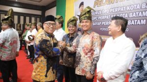 Hadiri Pelantikan DPD Perpat Batam, Haji Aweng Kurniawan Apresiasi Peran Strategis Pemuda Tempatan