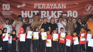 Meriah! PT Batam Raya dan Warga Pulau Ngenang Rayakan HUT RI ke-80 dengan Lomba Tradisional dan Ritual Mandi Safar