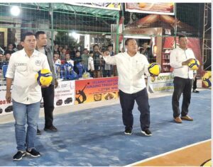16 Tim Berlaga di Turnamen Bola Voli RETACS Cup 2025 : Ketua PBVSI Batam Biyanto Apresiasi Swadaya Masyarakat