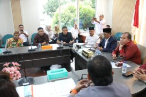 Ketua DPRD Batam Pimpin RDP Perselisihan Eks Tenaga Pengamanan PT McDermott