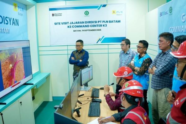PLN Batam Luncurkan Command Centre K3, Awasi Keselamatan Kerja Secara Real-Time dengan Teknologi Canggih!