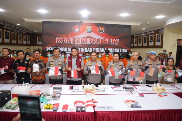 Kapolda Kepri Beberkan 216 Kasus Narkoba 2025, Lebih dari 853 Ribu Jiwa Terselamatkan