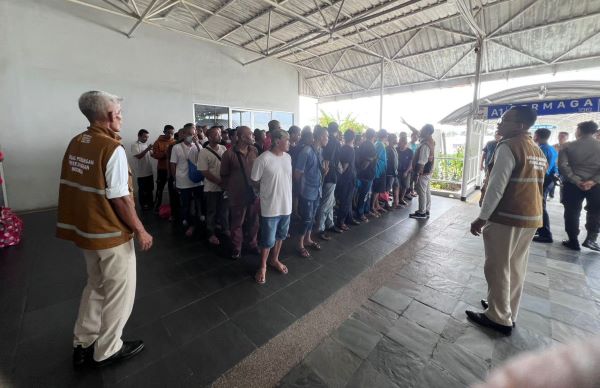 Deportasi 166 WNI/PMI dari Malaysia: Anak 4 Tahun Ikut Dipulangkan ke Batam