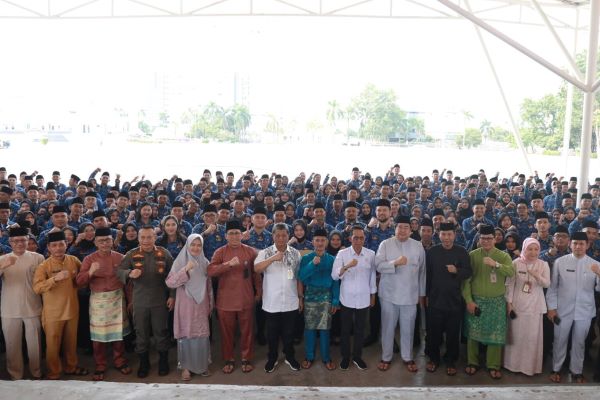 369 PPPK Resmi Diangkat! Wali Kota Amsakar Tekankan Integritas dan Loyalitas ASN Batam