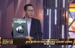 Villa Panbil Raih Penghargaan “The Icon of Sustainable Luxury Living in Batam” dari Tribun Batam Award 2025