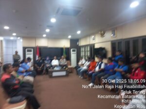 Polresta Barelang Amankan Aksi Buruh di Kantor Wali Kota Batam, Aksi Berjalan Aman dan Tertib