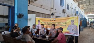 Bangun Kemitraan:Polsek Bengkong Gelar Jumat Curhat Bersama Warga Tanjung Buntung