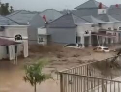 Bencana Sumbar Makin Parah! 9 Tewas Disapu Banjir & Longsor, Jalan Nasional Putus