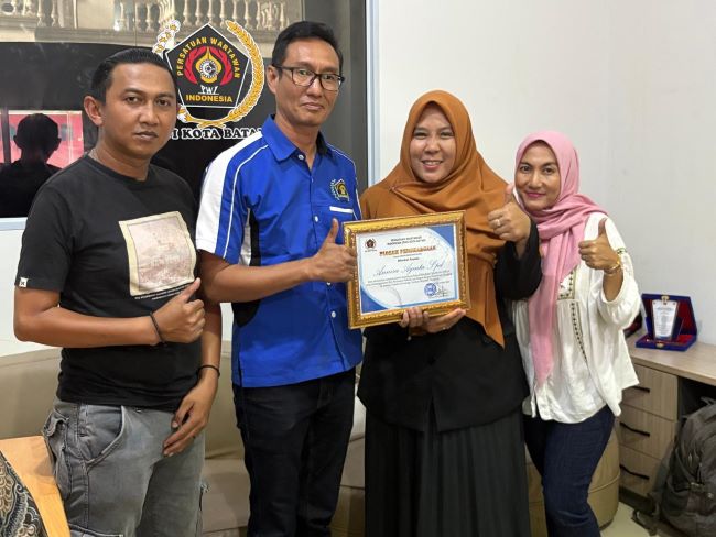 Kisah Annisa dari SMPN 28 Batam ke Tiongkok: Perjuangan, Air Mata, dan Inspirasi