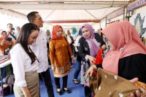 Gebyar UMKM Batam 2025: Amsakar Achmad Dorong UMKM Naik Kelas, Janjikan Modal Rp20 Juta Tanpa Bunga