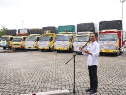 Amsakar Lepas 50 Ton Bantuan IKSB Batam untuk Korban Bencana Sumatera Barat
